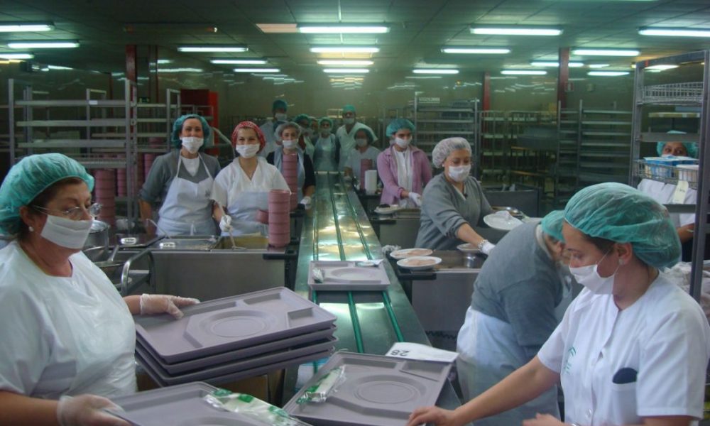 Almuerzo con platos sevillanos en el Virgen del Rocío para celebrar el Día de Andalucía