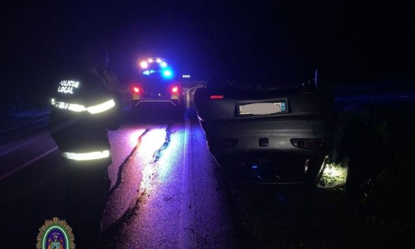 Accidente aparatoso pero sin heridos en la carretera de Carmona