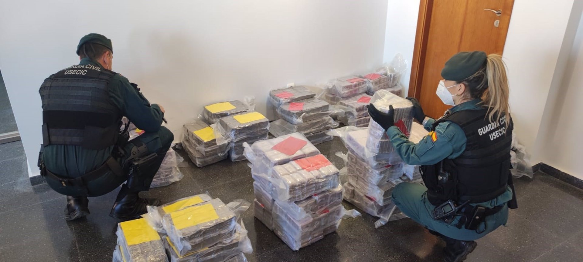 Detenido en un control antidroga en Guadix con 387 kilos de hachís en una furgoneta