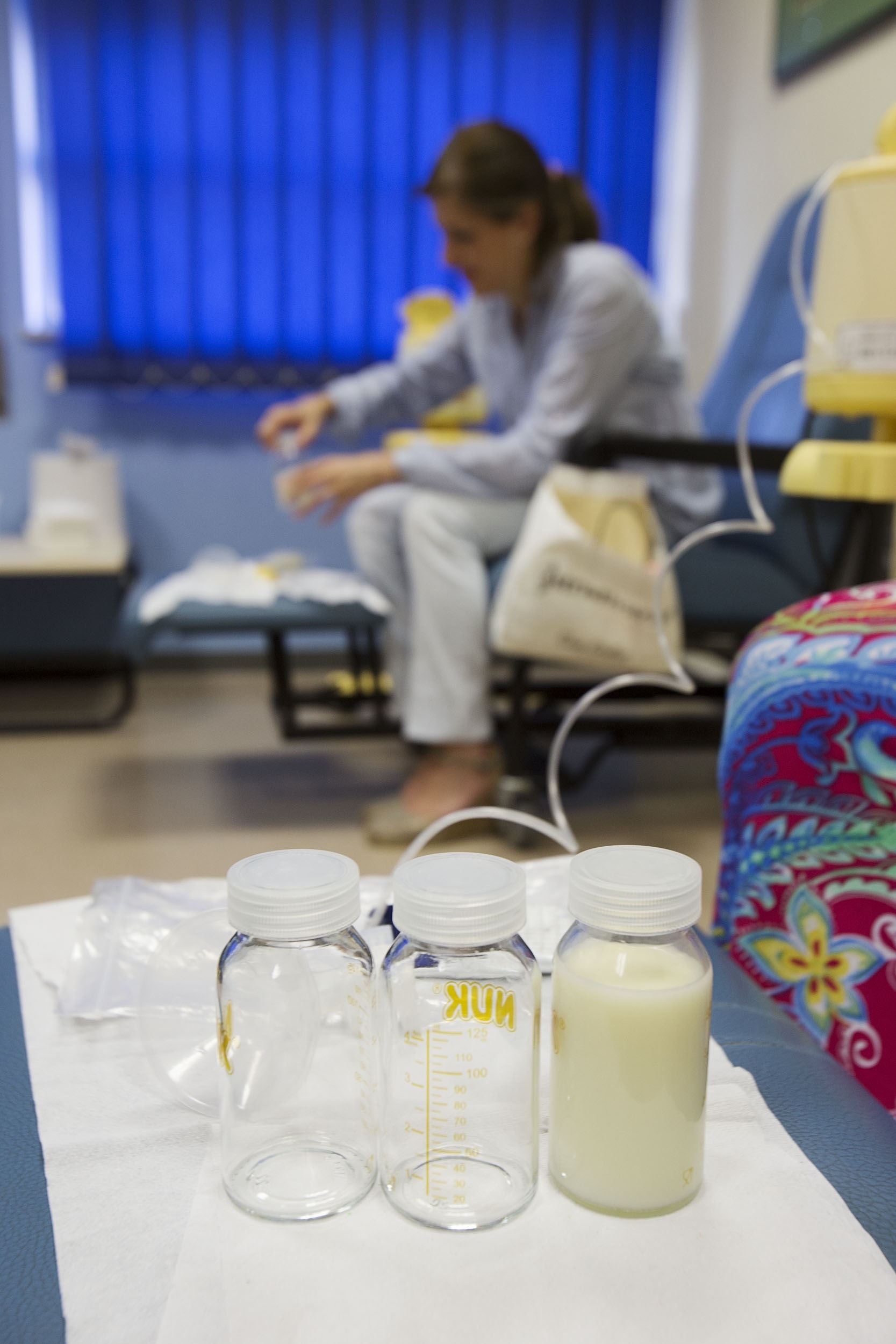 La donación de leche en el Virgen del Rocío supera los niveles de antes de la pandemia